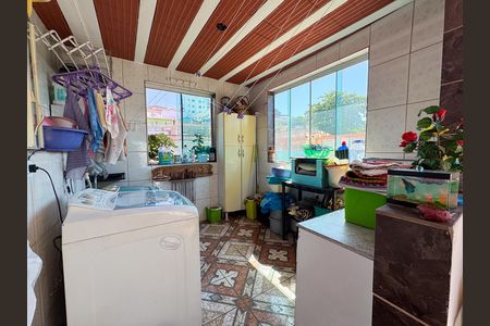 Casa à venda com 326m², 5 quartos e 4 vagasEdícula