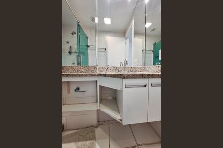 Apartamento à venda com 114m², 3 quartos e 2 vagasBanheiro da Suíte 1