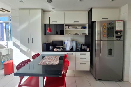 Apartamento à venda com 114m², 3 quartos e 2 vagasCozinha