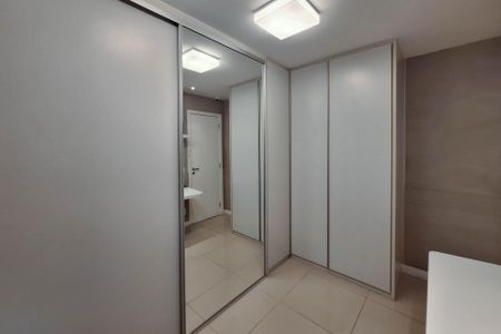 Apartamento à venda com 114m², 3 quartos e 2 vagasQuarto 2