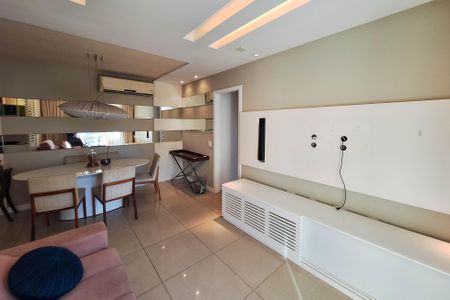 Apartamento à venda com 114m², 3 quartos e 2 vagasSala