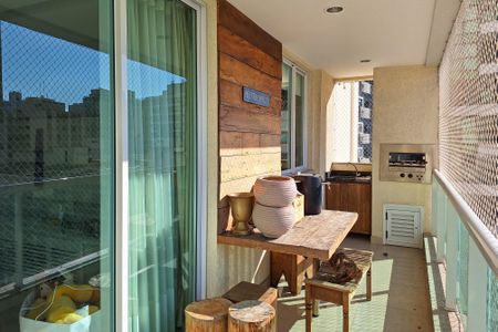 Apartamento à venda com 114m², 3 quartos e 2 vagasVaranda da Sala