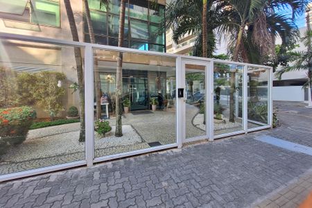 Apartamento à venda com 114m², 3 quartos e 2 vagasFachada