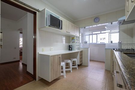 Apartamento à venda com 106m², 3 quartos e 1 vaga Apartamento à venda com 106m², 3 quartos e 1 vagaCozinha