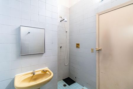 Casa à venda com 80m², 2 quartos e sem vagaBanheiro social