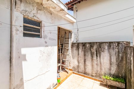 Casa à venda com 80m², 2 quartos e sem vagaQuintal
