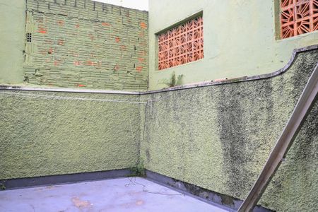 Casa à venda com 118m², 2 quartos e 2 vagasÁrea de Serviço/Quintal