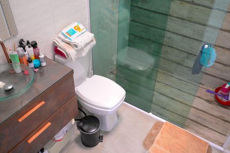 Casa à venda com 118m², 2 quartos e 2 vagasBanheiro da Suite