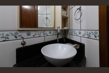 Casa à venda com 300m², 5 quartos e 4 vagasLavabo