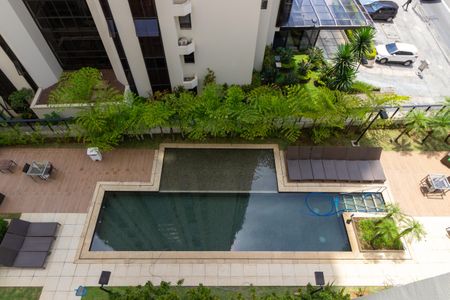 Studio à venda com 32m², 1 quarto e 1 vaga Studio à venda com 32m², 1 quarto e 1 vagaÁrea comum - Piscina