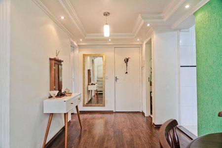Apartamento à venda com 83m², 3 quartos e 1 vaga Apartamento à venda com 83m², 3 quartos e 1 vagaSala