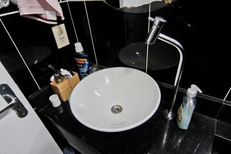 Apartamento à venda com 83m², 3 quartos e 1 vaga Apartamento à venda com 83m², 3 quartos e 1 vagaBanheiro da Suíte