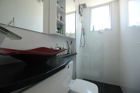 Apartamento à venda com 100m², 2 quartos e 2 vagasBanheiro Social