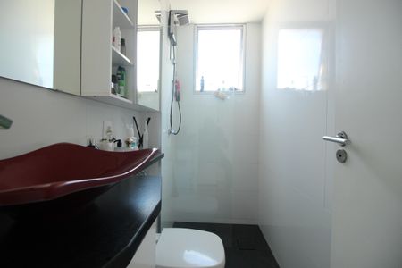 Apartamento à venda com 100m², 2 quartos e 2 vagasBanheiro Social