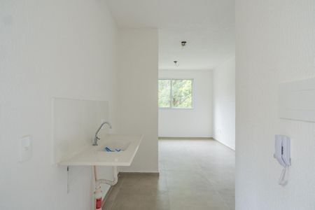 Apartamento para alugar com 41m², 2 quartos e 1 vaga Apartamento para alugar com 41m², 2 quartos e 1 vagaCozinha e Área de Serviço