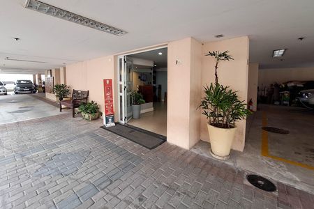 Apartamento para alugar com 66m², 2 quartos e 1 vaga Apartamento para alugar com 66m², 2 quartos e 1 vagaFachada