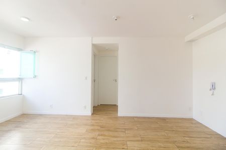 Apartamento para alugar com 41m², 2 quartos e 1 vaga Apartamento para alugar com 41m², 2 quartos e 1 vagaSala/Cozinha