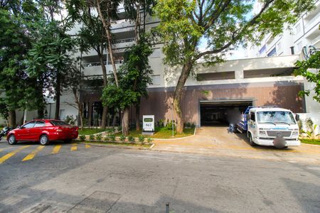 Apartamento para alugar com 41m², 2 quartos e 1 vaga Apartamento para alugar com 41m², 2 quartos e 1 vagaFachada