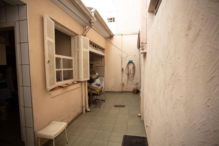 Casa à venda com 200m², 3 quartos e 3 vagas Casa à venda com 200m², 3 quartos e 3 vagasQuintal