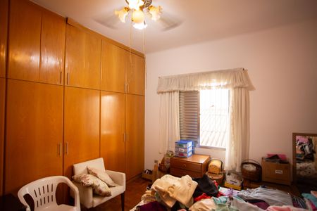 Casa à venda com 200m², 3 quartos e 3 vagas Casa à venda com 200m², 3 quartos e 3 vagasQuarto 2