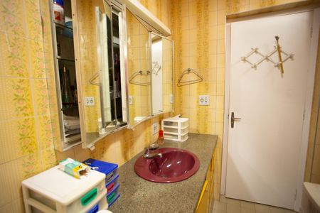 Casa à venda com 200m², 3 quartos e 3 vagas Casa à venda com 200m², 3 quartos e 3 vagasBanheiro do Quarto 2