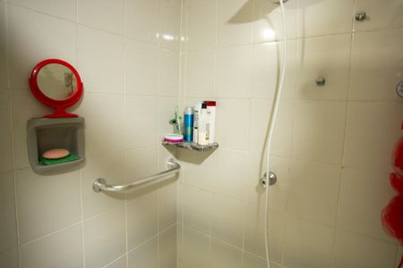 Casa à venda com 200m², 3 quartos e 3 vagas Casa à venda com 200m², 3 quartos e 3 vagasBanheiro Social