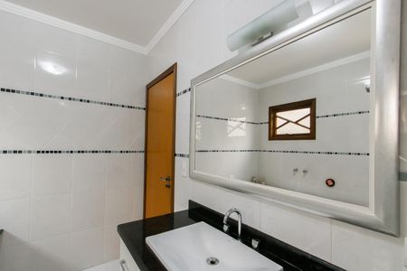 Casa à venda com 300m², 4 quartos e 4 vagas Casa à venda com 300m², 4 quartos e 4 vagasBanheiro da Suíte 1