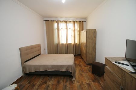 Apartamento à venda com 80m², 2 quartos e sem vagaSala