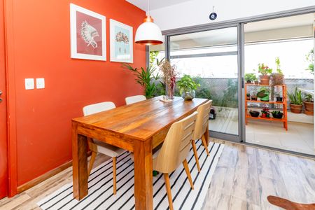 Apartamento à venda com 102m², 2 quartos e 2 vagasSala