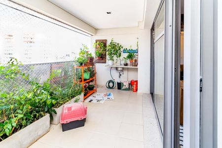 Apartamento à venda com 102m², 2 quartos e 2 vagasVaranda