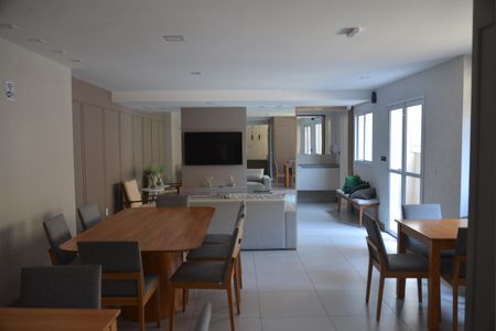 Apartamento para alugar com 47m², 2 quartos e 1 vagaÁrea comum - Salão de festas