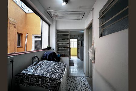 Apartamento à venda com 96m², 2 quartos e 1 vagaÁrea de Serviço