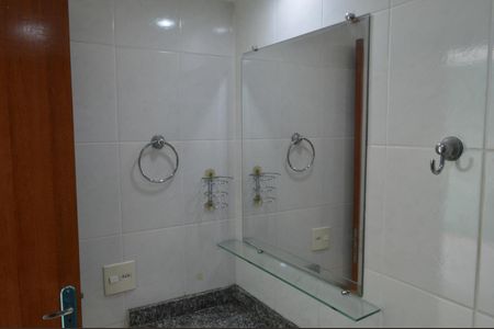 Apartamento para alugar com 71m², 3 quartos e 1 vaga Apartamento para alugar com 71m², 3 quartos e 1 vagaBanheiro da Suíte