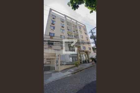 Apartamento para alugar com 71m², 3 quartos e 1 vaga Apartamento para alugar com 71m², 3 quartos e 1 vagaFachada