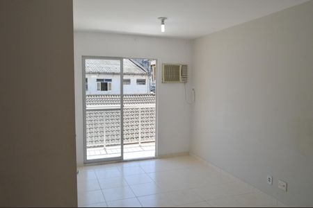Apartamento para alugar com 71m², 3 quartos e 1 vaga Apartamento para alugar com 71m², 3 quartos e 1 vagaSala