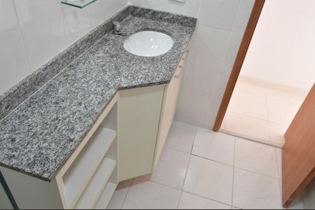 Apartamento para alugar com 71m², 3 quartos e 1 vaga Apartamento para alugar com 71m², 3 quartos e 1 vagaBanheiro