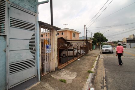 Casa para alugar com 40m², 1 quarto e sem vaga Casa para alugar com 40m², 1 quarto e sem vagaFachada e Placa