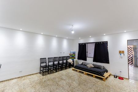 Casa à venda com 264m², 3 quartos e 2 vagasSala