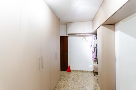 Casa à venda com 264m², 3 quartos e 2 vagasQuarto 2