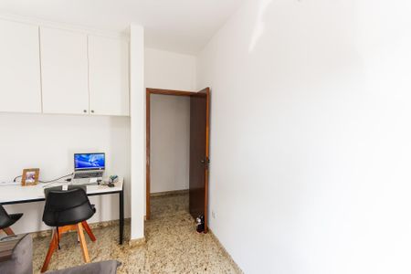 Casa à venda com 264m², 3 quartos e 2 vagasEscritório