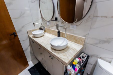 Casa à venda com 264m², 3 quartos e 2 vagasBanheiro Social