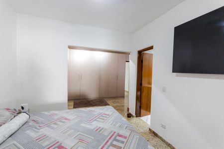 Casa à venda com 264m², 3 quartos e 2 vagasQuarto 2