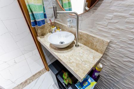 Casa à venda com 264m², 3 quartos e 2 vagasBanheiro