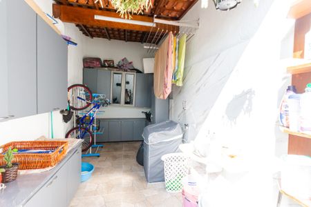 Casa à venda com 264m², 3 quartos e 2 vagasÁrea de Serviço