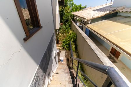 Casa de condomínio à venda com 368m², 3 quartos e 6 vagasÁrea externa