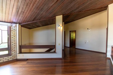 Casa de condomínio à venda com 368m², 3 quartos e 6 vagasSala 2