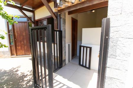 Casa de condomínio à venda com 368m², 3 quartos e 6 vagasCanil