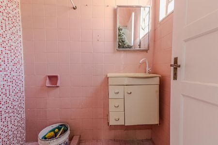 Casa para alugar com 55m², 2 quartos e sem vaga Casa para alugar com 55m², 2 quartos e sem vagaBanheiro de serviço