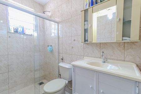 Casa para alugar com 55m², 2 quartos e sem vaga Casa para alugar com 55m², 2 quartos e sem vagaBanheiro da Suíte