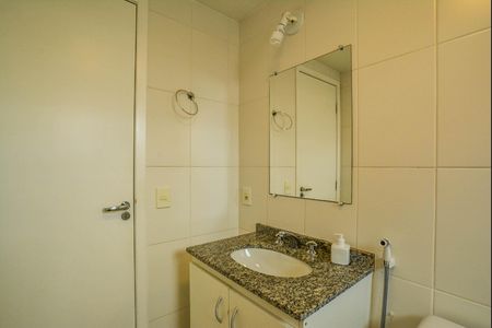 Apartamento à venda com 89m², 3 quartos e 2 vagas Apartamento à venda com 89m², 3 quartos e 2 vagasBanheiro Corredor